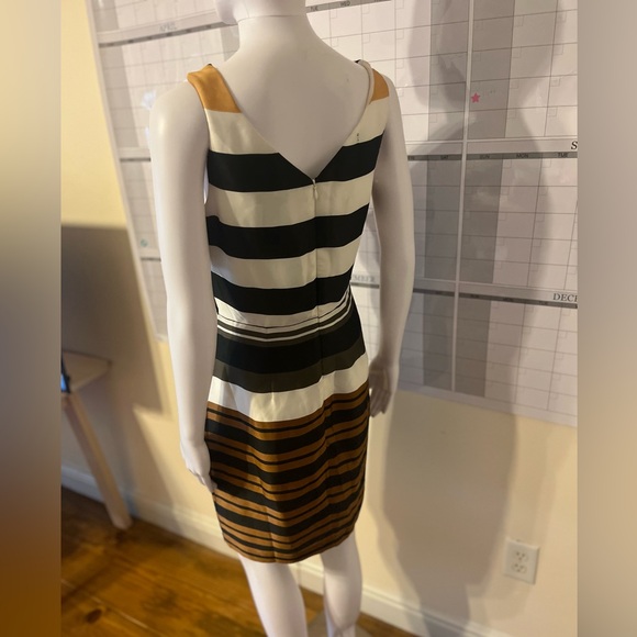 Bisou Bisou size 4 mod striped slouch collar work dress - Picture 8 of 9